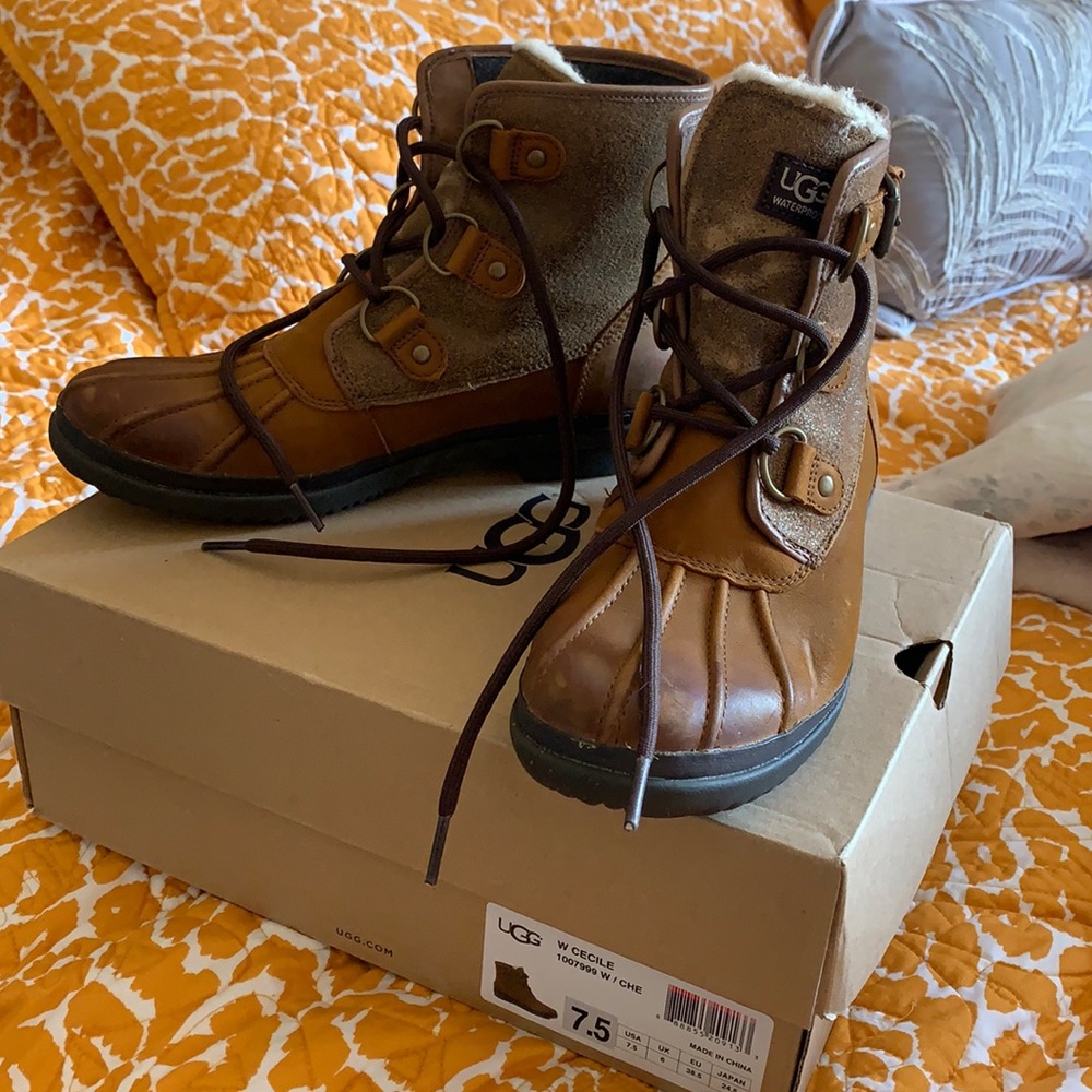 Ugg cecile boot